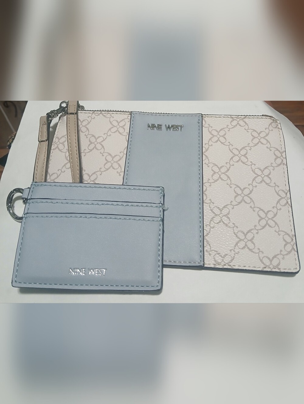 NWOT Nine West Wristlet & Cardholder